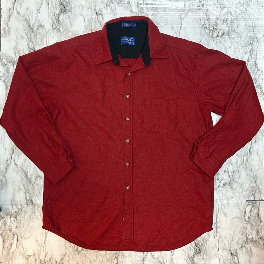 Pendleton | men’s size XL Lodge Shirt 100% virgin Wool in red button down shirt